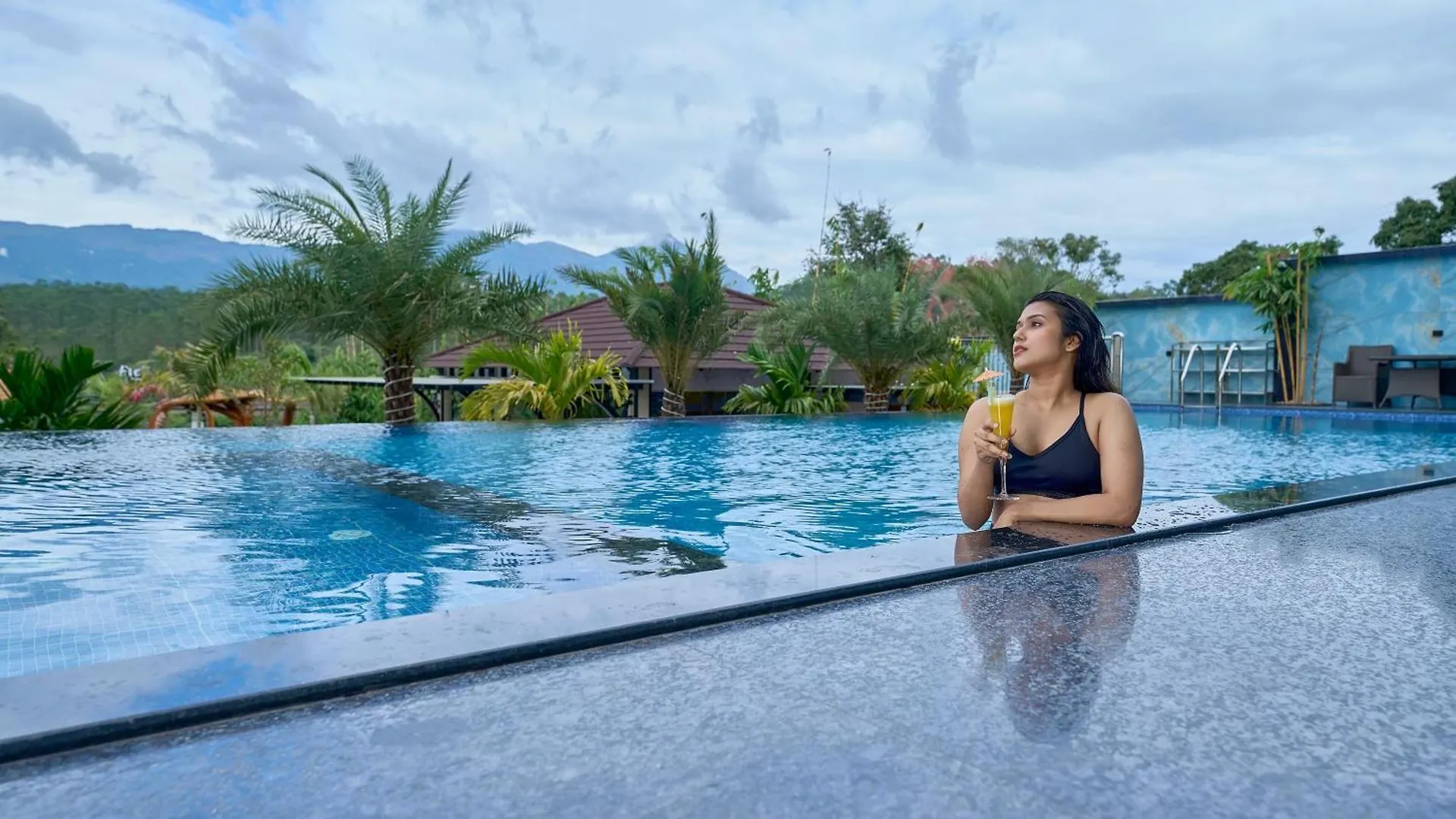 Hotel Eve Munnar Luxury Resort And Spa Anachal